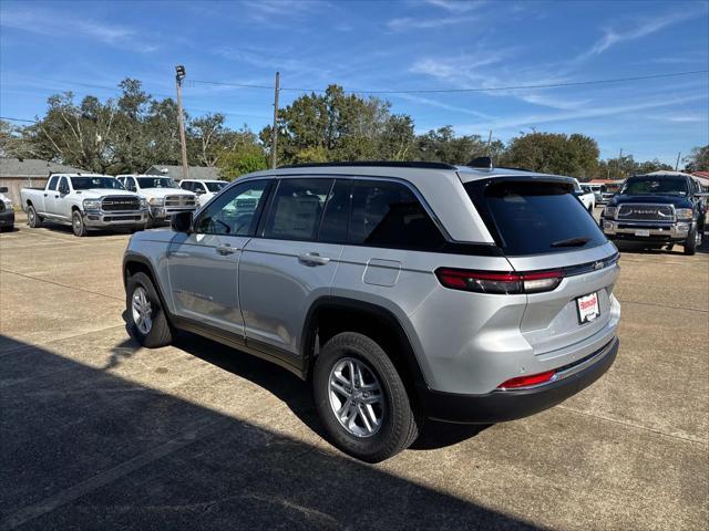 new 2025 Jeep Grand Cherokee car, priced at $37,425