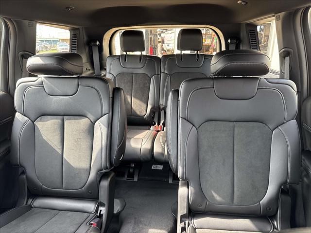 new 2025 Jeep Grand Cherokee L car