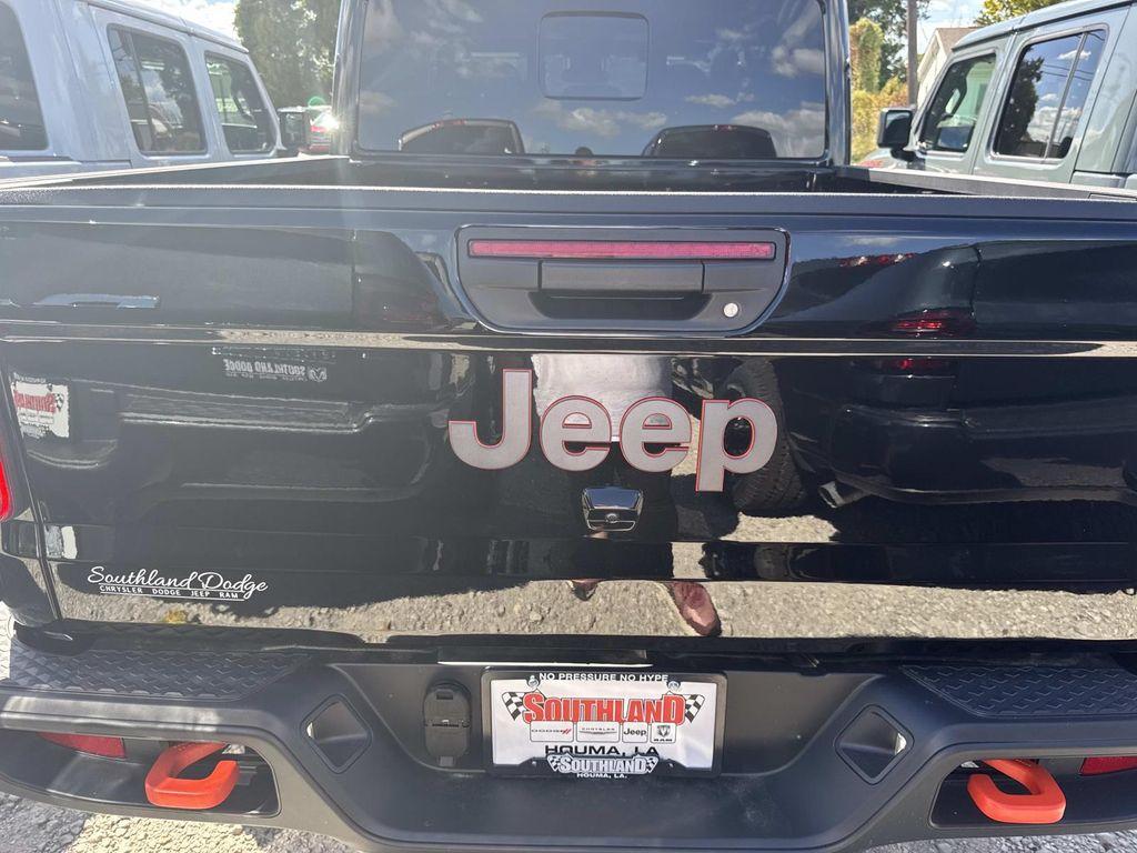 new 2025 Jeep Gladiator car, priced at $53,105