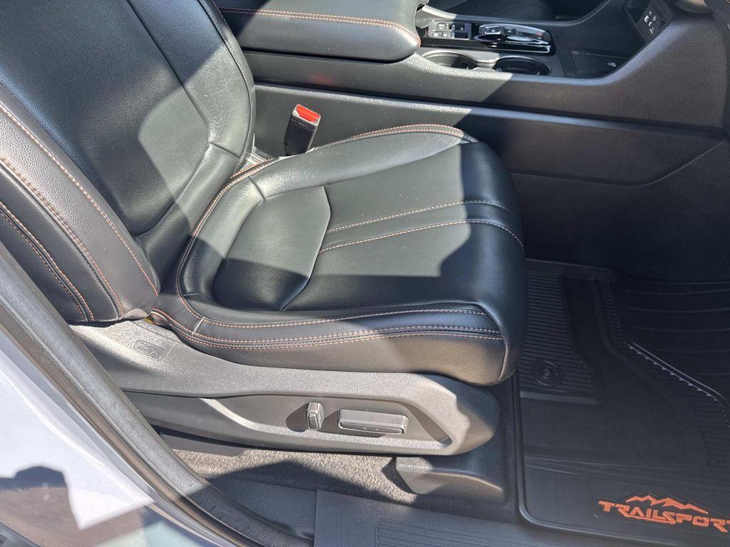 used 2024 Honda Pilot car, priced at $45,997