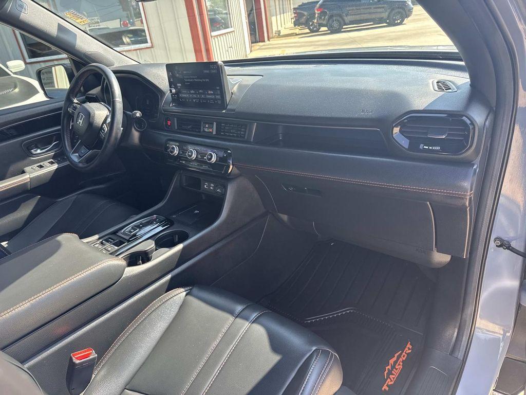 used 2024 Honda Pilot car, priced at $45,997