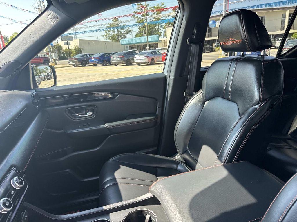 used 2024 Honda Pilot car, priced at $45,997