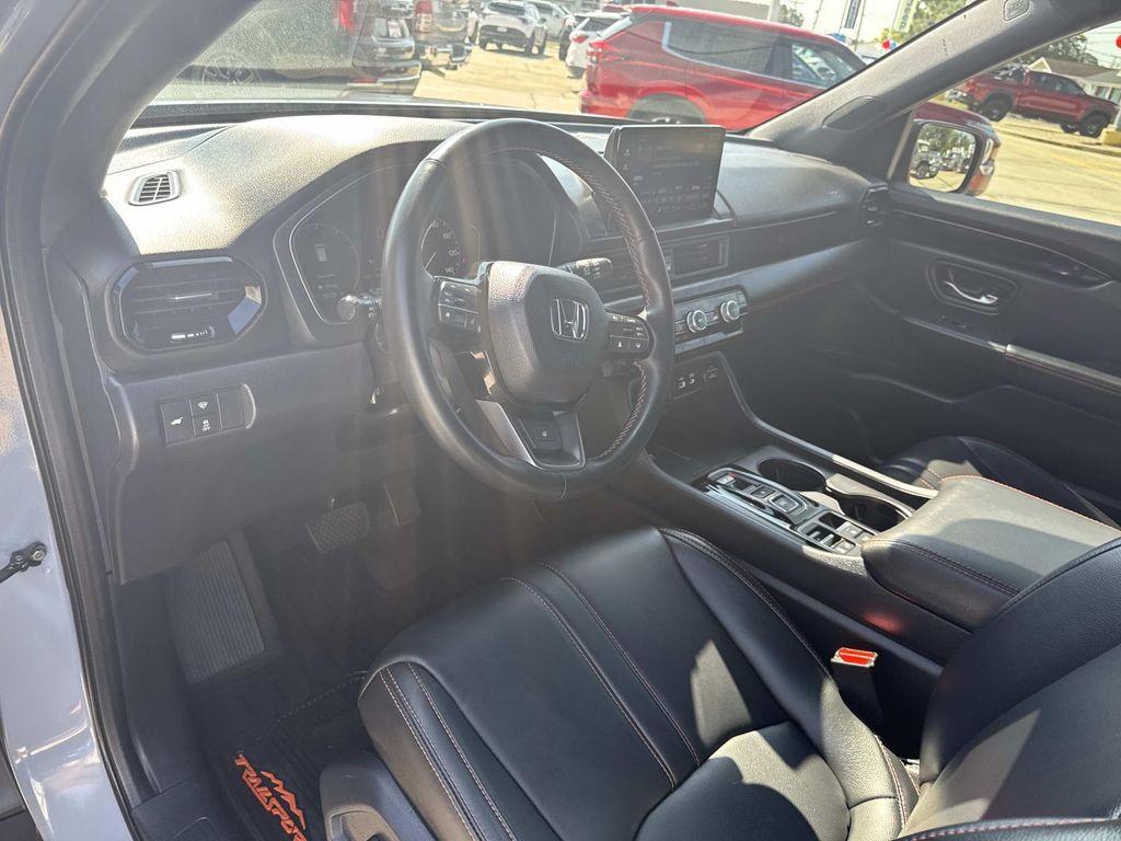 used 2024 Honda Pilot car, priced at $45,997