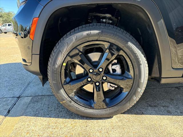 new 2025 Jeep Grand Cherokee L car, priced at $53,560