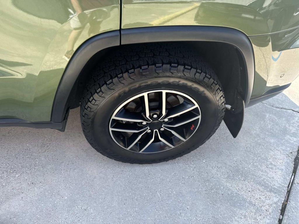 used 2020 Jeep Grand Cherokee car, priced at $28,997