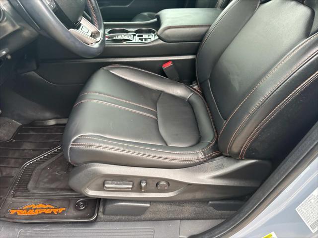 used 2025 Honda Pilot car, priced at $43,997