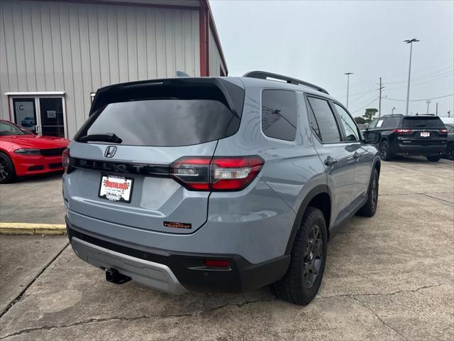 used 2025 Honda Pilot car, priced at $43,997