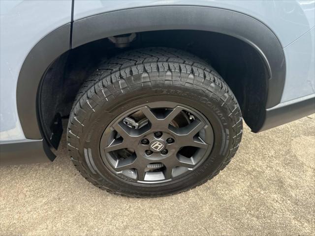 used 2025 Honda Pilot car, priced at $43,997