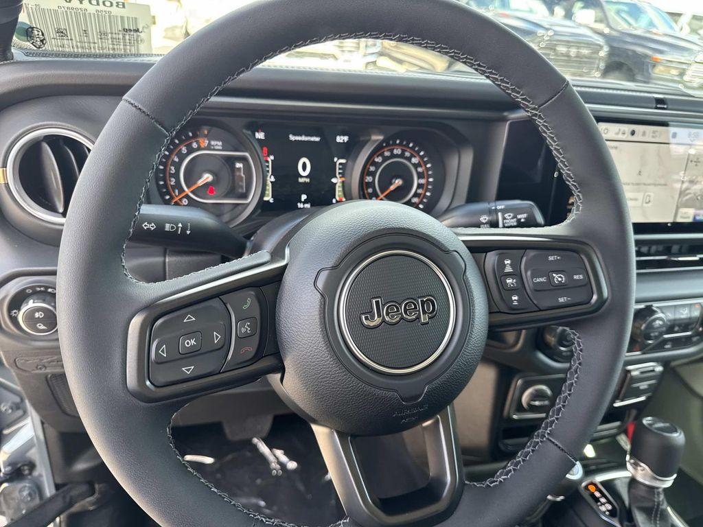 new 2025 Jeep Gladiator car, priced at $45,225