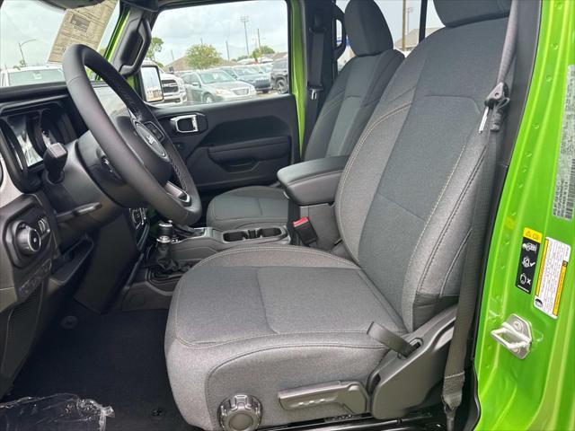 new 2025 Jeep Wrangler car, priced at $47,040