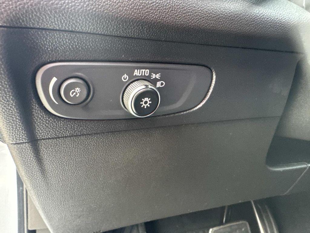 used 2022 Buick Envision car, priced at $22,997