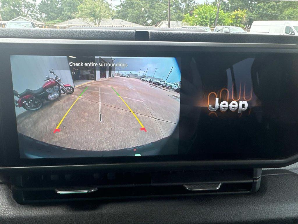 new 2025 Jeep Wrangler car, priced at $45,865