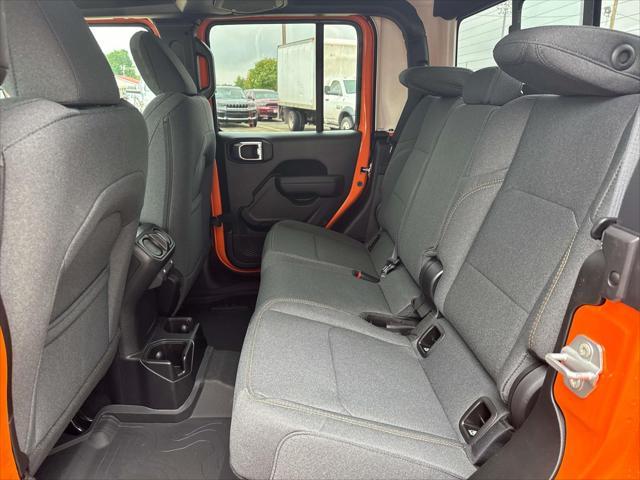 new 2025 Jeep Gladiator car, priced at $46,532