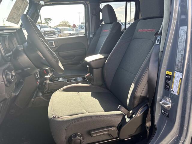 new 2025 Jeep Gladiator car, priced at $54,081