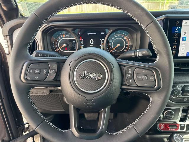 new 2025 Jeep Gladiator car, priced at $45,800
