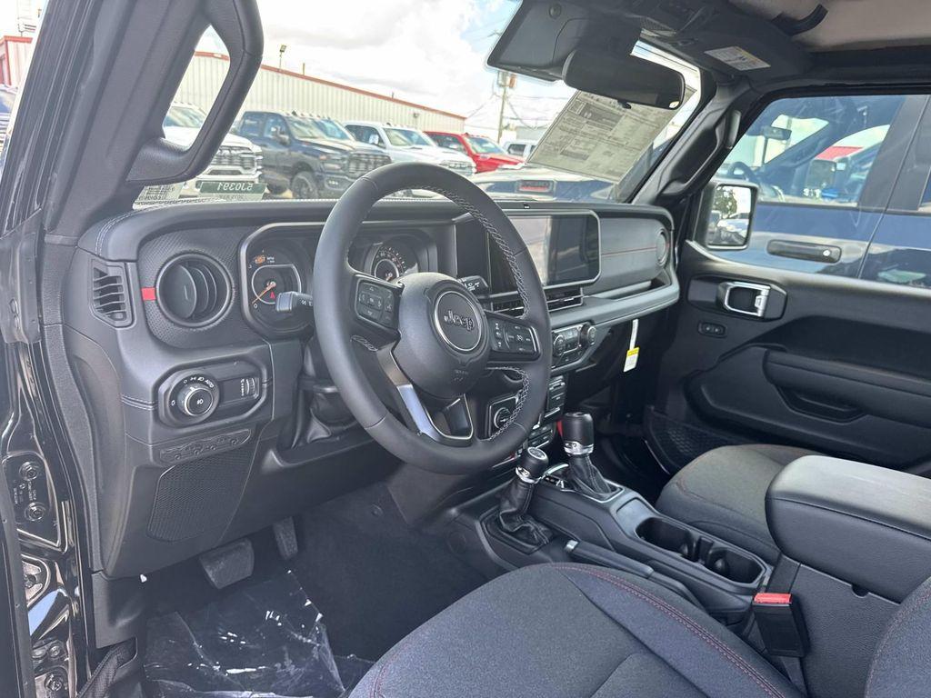 new 2025 Jeep Wrangler car, priced at $57,390