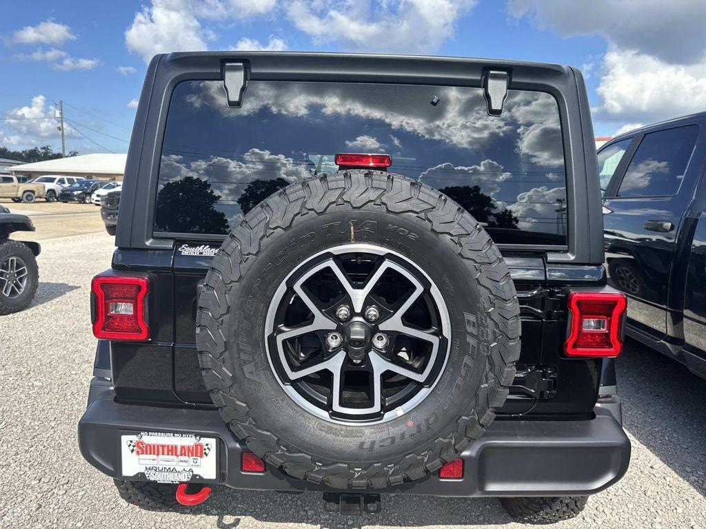 new 2025 Jeep Wrangler car, priced at $57,390