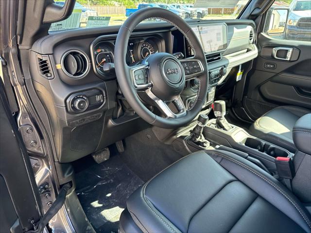 new 2025 Jeep Wrangler car, priced at $53,636