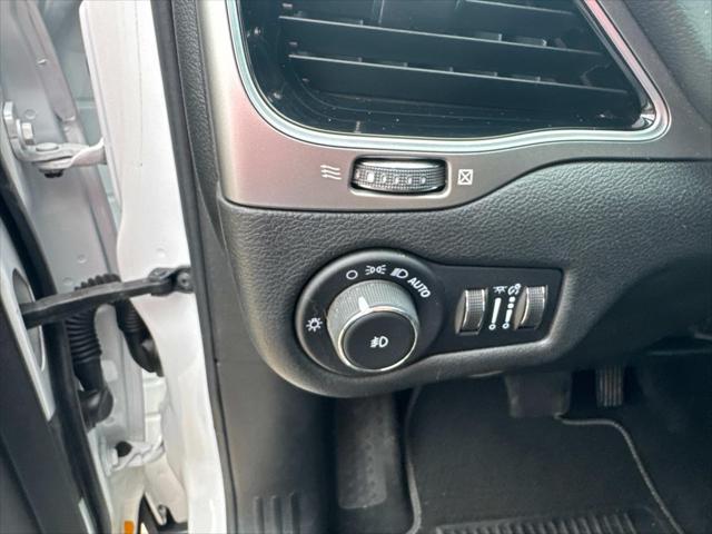 used 2021 Jeep Cherokee car, priced at $21,997