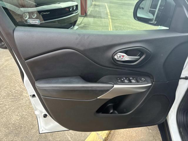 used 2021 Jeep Cherokee car, priced at $21,997