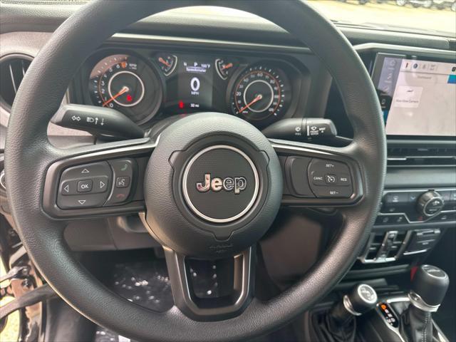 new 2025 Jeep Gladiator car, priced at $39,765