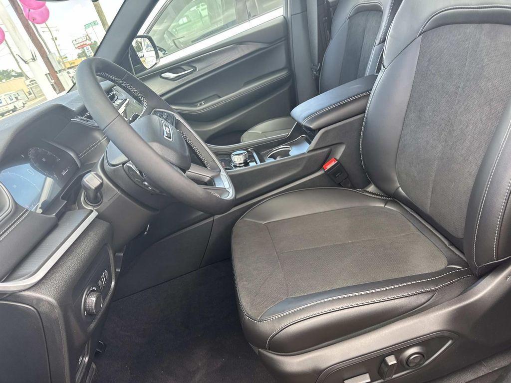 new 2025 Jeep Grand Cherokee L car, priced at $43,230