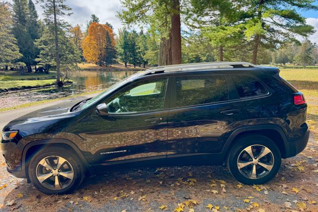 used 2019 Jeep Cherokee car, priced at $22,975