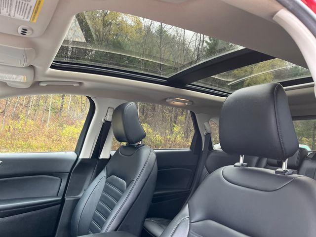 used 2022 Ford Edge car, priced at $27,988