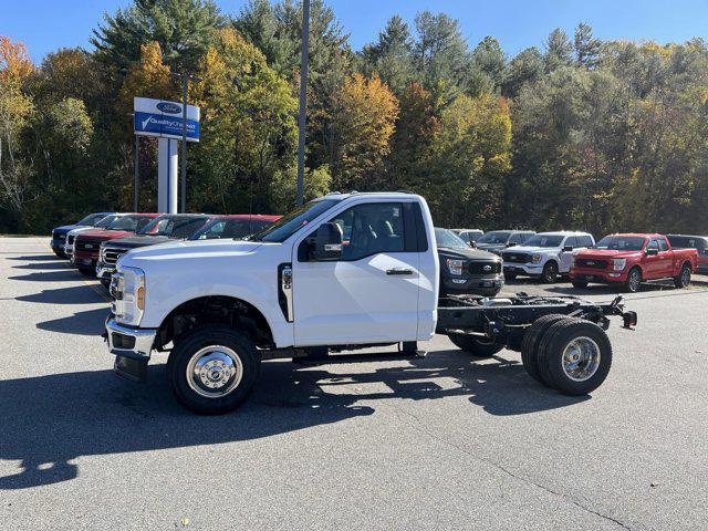 new 2024 Ford F-350 car, priced at $57,725