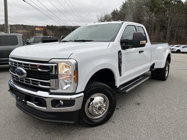 new 2024 Ford F-350 car, priced at $63,380