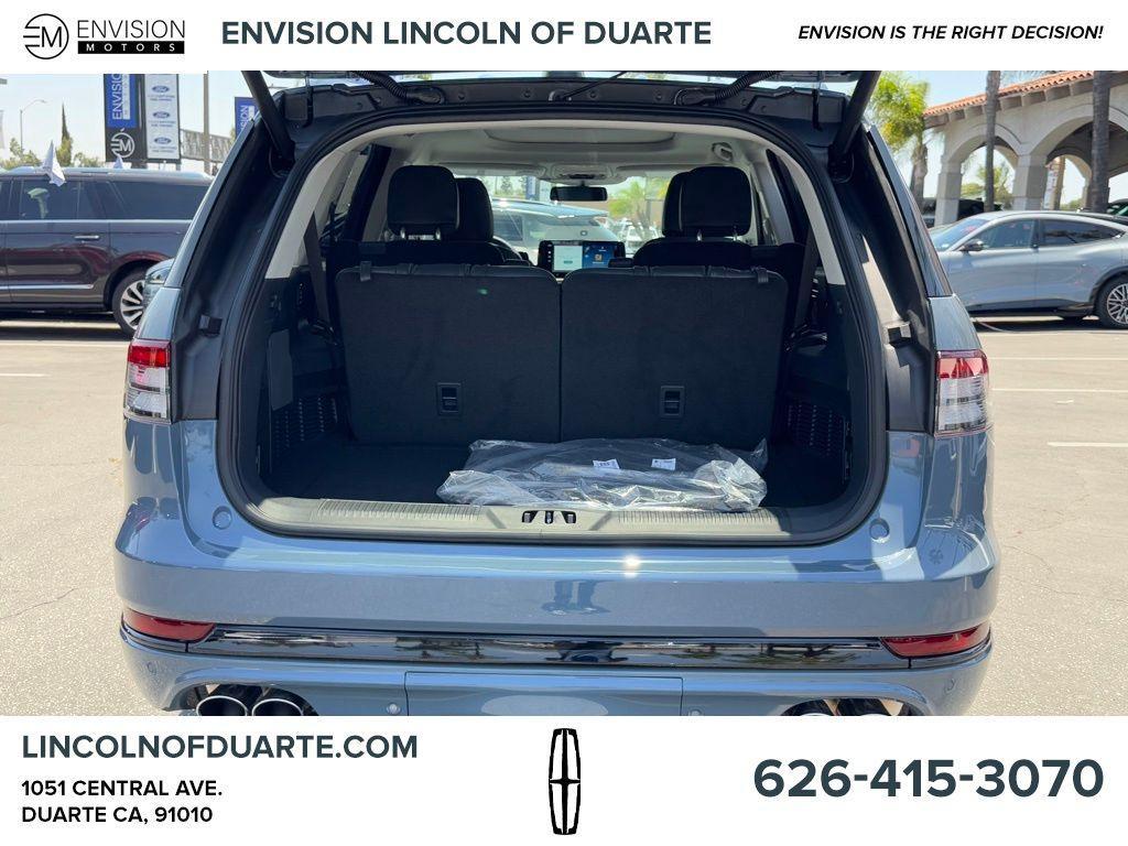 new 2025 Lincoln Aviator car, priced at $60,273