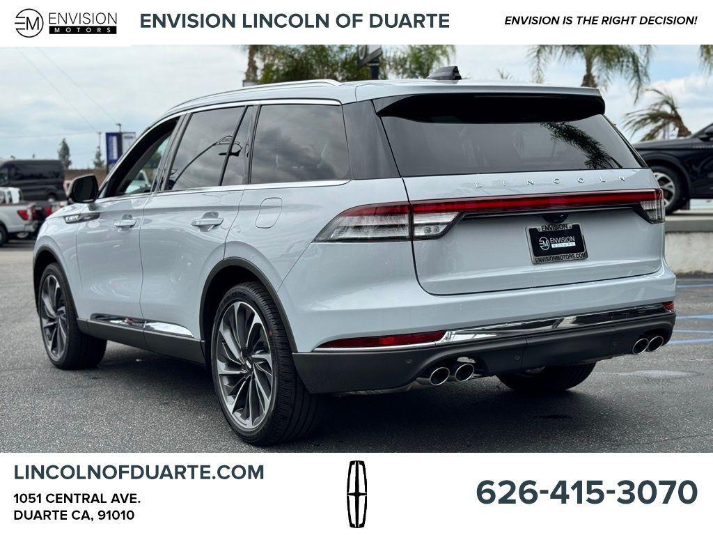 new 2025 Lincoln Aviator car, priced at $61,681