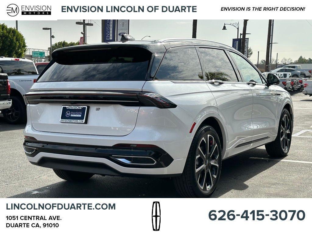 new 2025 Lincoln Nautilus car, priced at $65,205