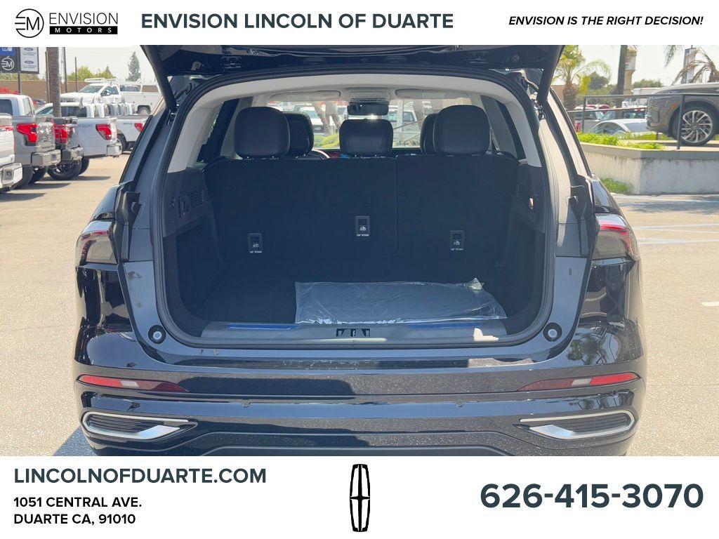 new 2025 Lincoln Nautilus car, priced at $63,705