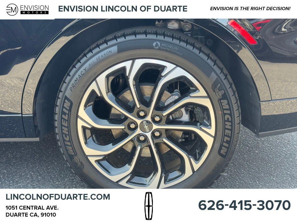new 2025 Lincoln Nautilus car, priced at $63,705