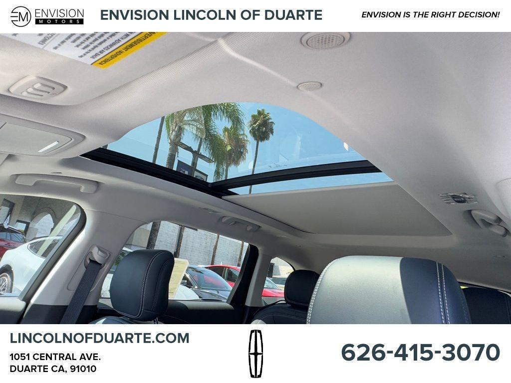 new 2025 Lincoln Nautilus car, priced at $63,705