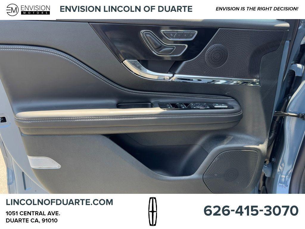 new 2025 Lincoln Corsair car, priced at $43,893