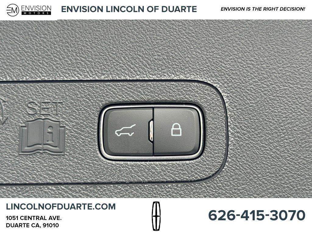 new 2025 Lincoln Aviator car, priced at $70,828