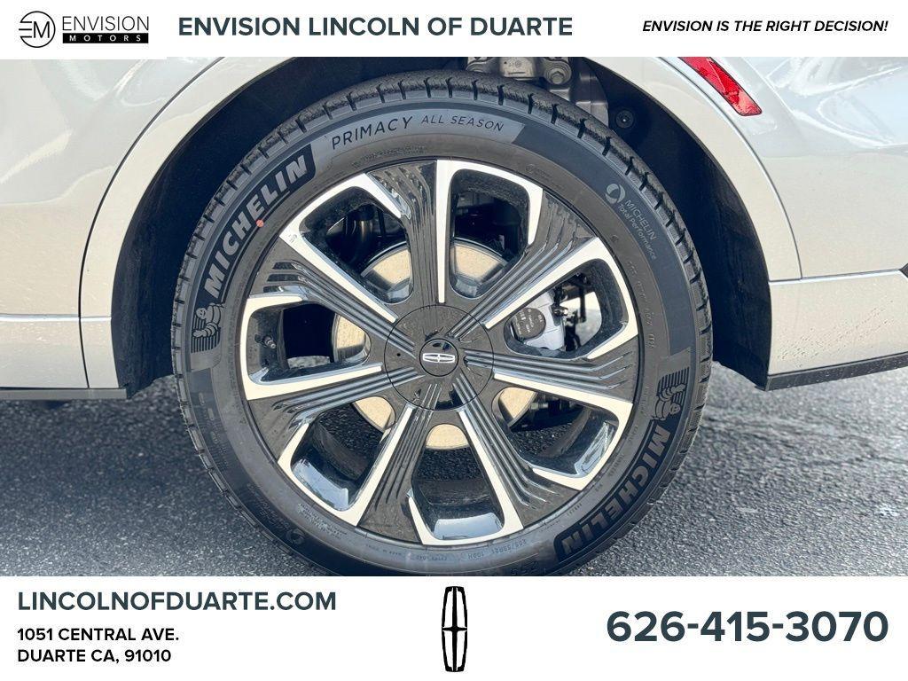 new 2025 Lincoln Nautilus car, priced at $66,910