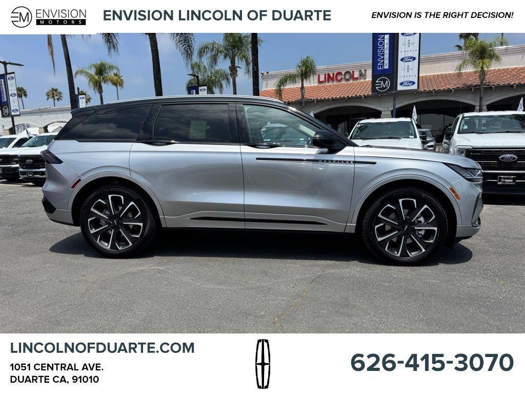 new 2025 Lincoln Nautilus car, priced at $66,910