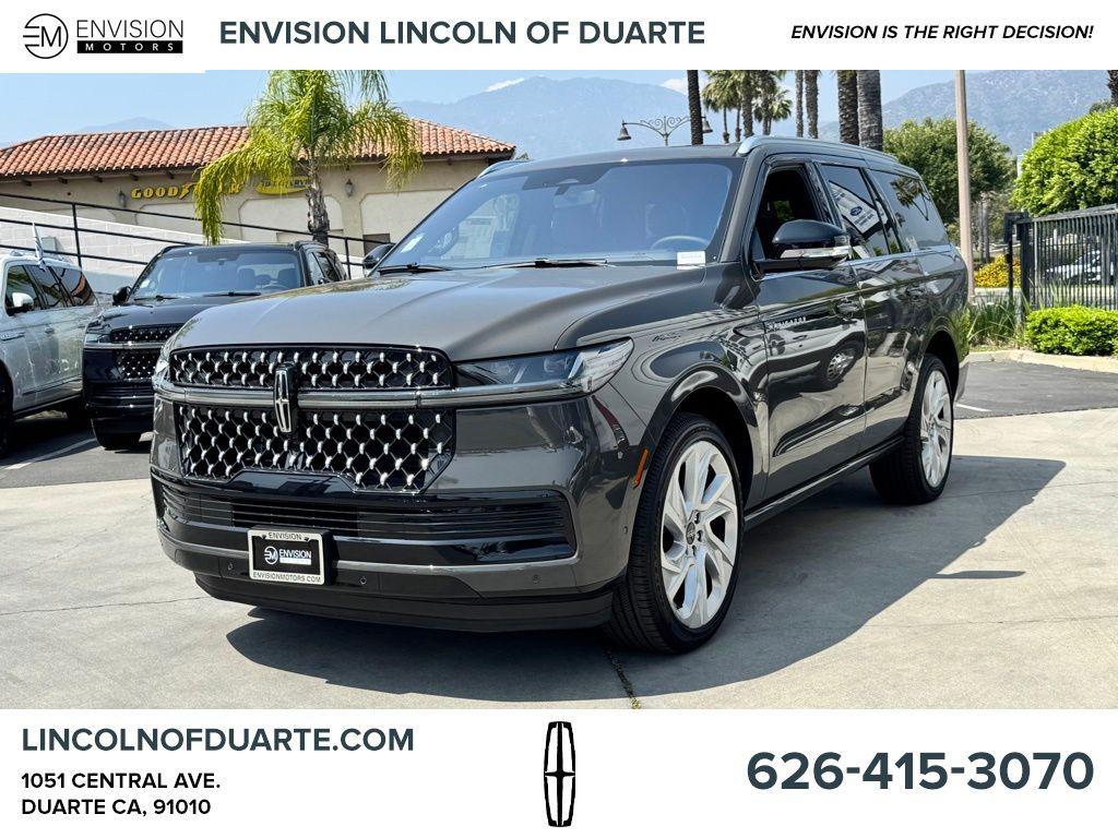 new 2025 Lincoln Navigator car, priced at $123,730