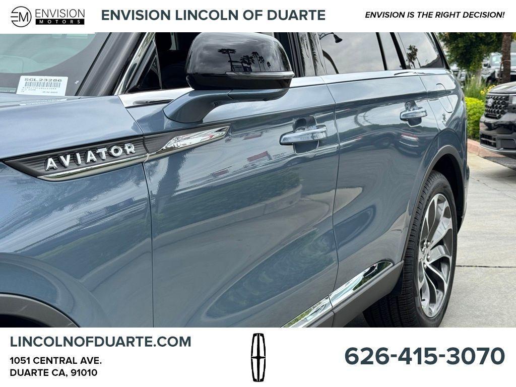 new 2025 Lincoln Aviator car, priced at $66,855