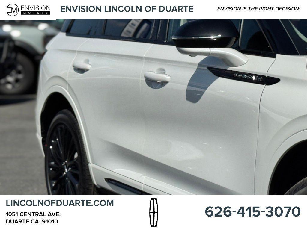 new 2025 Lincoln Corsair car, priced at $58,370