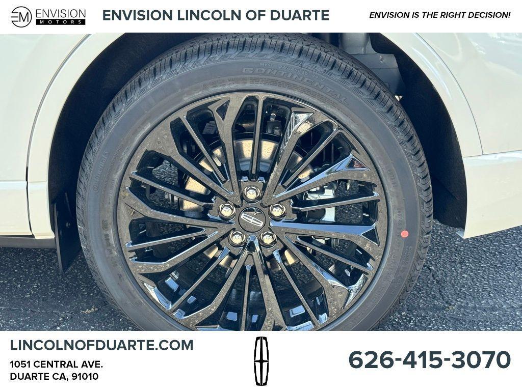 new 2025 Lincoln Corsair car, priced at $58,370
