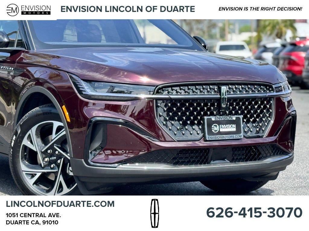 new 2025 Lincoln Nautilus car, priced at $57,423