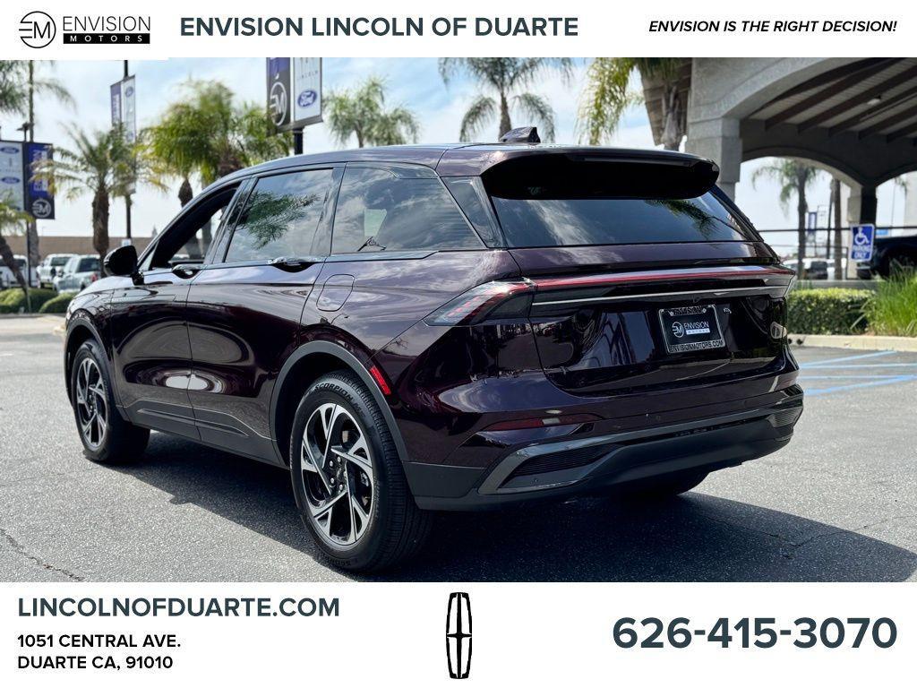 new 2025 Lincoln Nautilus car, priced at $57,423