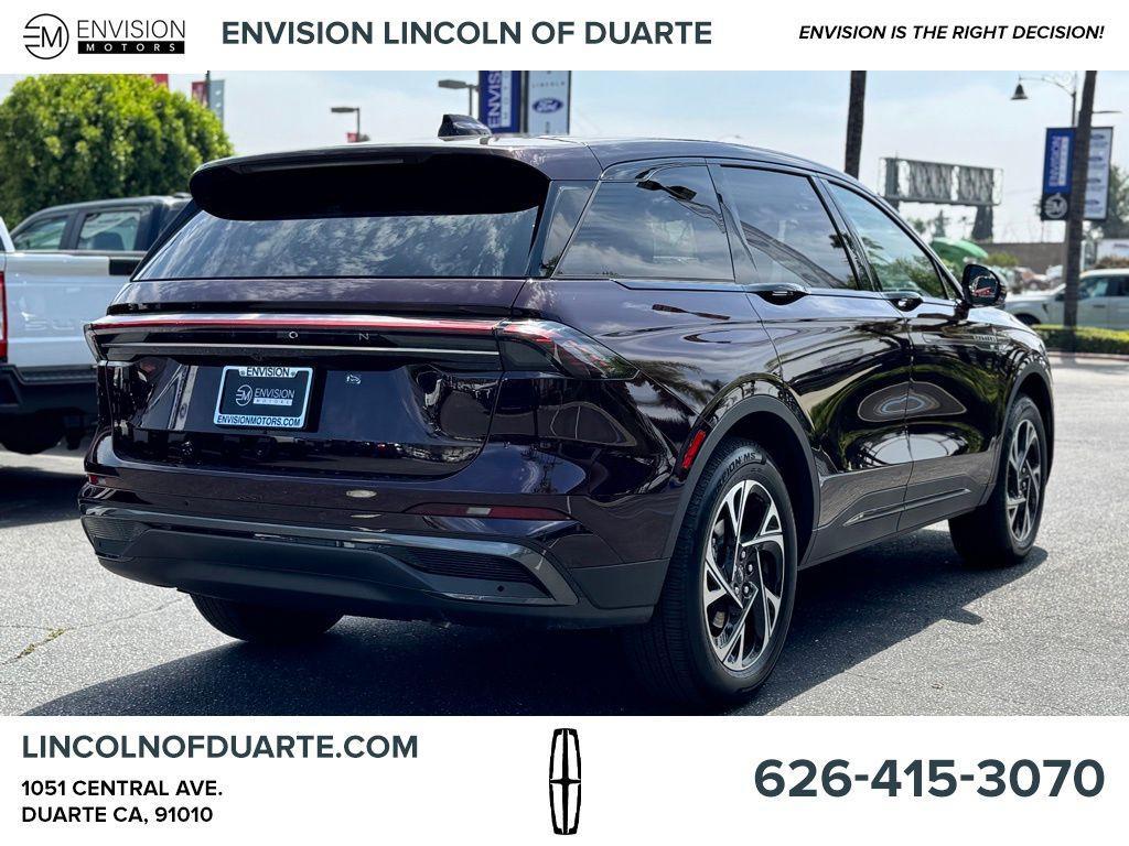 new 2025 Lincoln Nautilus car, priced at $57,423