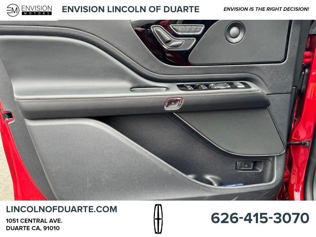 new 2025 Lincoln Aviator car, priced at $68,355