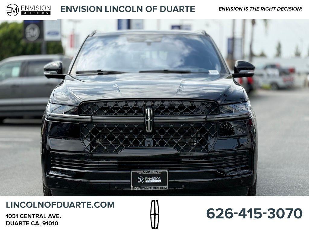 new 2025 Lincoln Navigator car, priced at $105,655