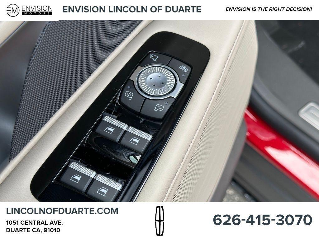 new 2025 Lincoln Nautilus car, priced at $55,235